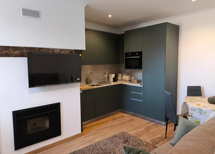 Casinhas Do Penedo * Canelas (Aveiro)