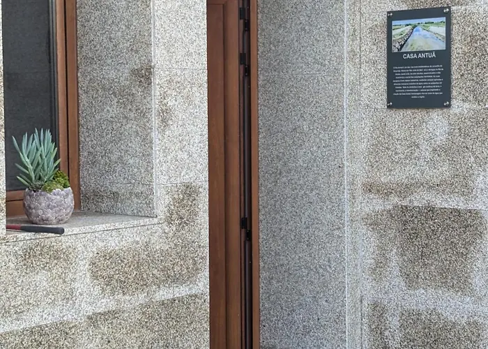 Casinhas Do Penedo *