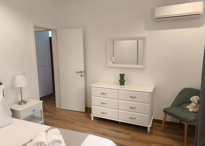 Casinhas Do Penedo *